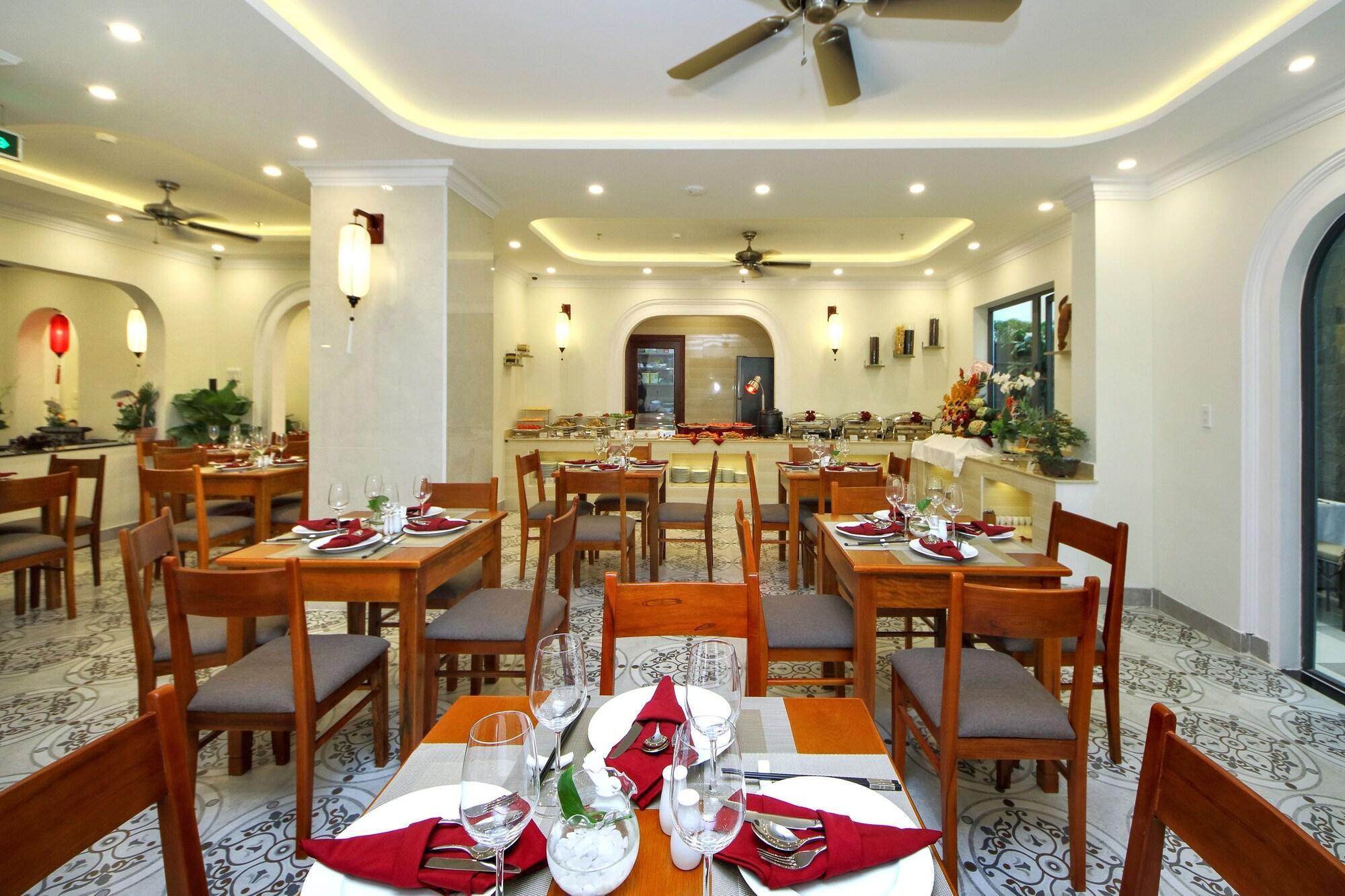 Uptown Hoi An Hotel & Spa Exterior foto
